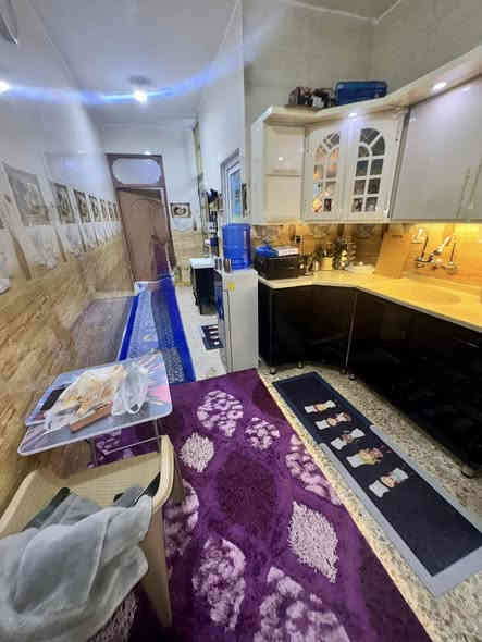 ملاحضه / العنده عقار 🏡#للبيــــــع ويريد يبيع #دزونه كافه التفاصيل العقار مع ذكر السعر وصور للعقار ورقم التلفون ☎️وان شاء الله باقرب وقت ينباع ان شاء الله🤲❤️
—————————————————————————

🔸 مشتمل للبيع طابو صرف مناسب جدا✅
 63متر  الواجهه  3ونص م والنزال 18م 
بناء سنة 2025 تسليم🔑 درجه اولى كامل مكمل 

🔸الطابق1️⃣ كراج واستقبال ومطبخ حار وبارد وصحيات    
  وغرفه نوم جوه 
 الطابق…2️⃣ غرفتين نوم وصاله وبلكونه وصحيات كذالك                 الطابق ...3️⃣بيتونه وسطحين

 البناء كله ممتاز ودرجه اولى ونضيف مرتب حديث جدا 
🔸موقع الدار ممتاز جدا📍الشعب شارع الصحه خلف جامع الحق ومقابيل مطعم حجي عادل (شارع عريض)

+مناسب لحك قبل لاينباع ملاحظه اذ تحب تاخذه وتستثمره اجره الك ب600الف ايجار سريع  
🔸السعر: 145 وقابل للتفاوض 

مكتب ابو علي الدراجي للعقار 🏛️
 الشعب-نهايت شارع الصحه-مقابيل كرزات ركن الصحه 
***********📞
***********📞 ‭
‭***********‬📞
