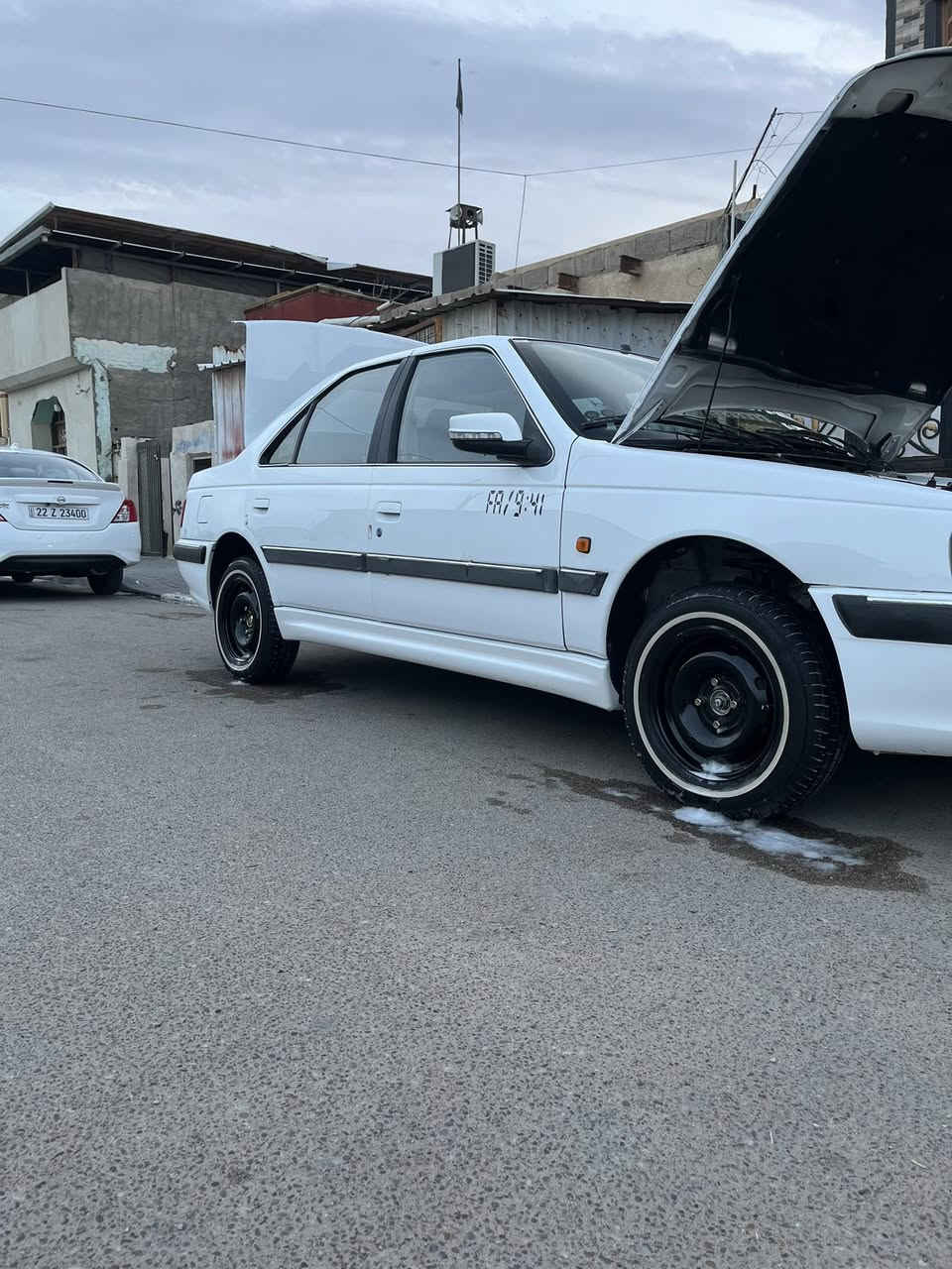 سلام عليكم بيجو بارص مديل 20 كفاله عامه مكينه كير تبريد حداده مشط عنابر مال بريك كله جديد تايرات  ستوني شادهن  ابو الخط الأبيض سياره جاهزه الأخير ماشيه 130 مكانها بصره  السعر 60 الرقم ***********
