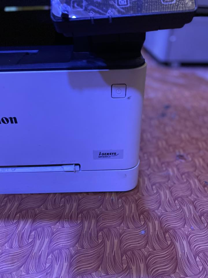 السلام عليكم. للبيع اجهزة مستعملة وشغالة ١٠٠٪؜  وهي::
١- استنساخ كانونc3325i ملون وابيض واسود السعر ٦٥٠ الف كامل المواصفات . 
٢- طابعة كانون mf645cx كامل المواصفات السعر ٣٥٠الف. 
٣- طابعات hp pro200  عدد ٣ كامل المواصفات سعرهن كلهن ٧٥٠ الف. 
ملاحظة :- كامل المواصفات يعني تشمل &شاشة لمس/ واي فاي/ سكنر فيدر/ طباعة وجهين بسرعة عالية/ وبقية المواصفات المعروفة. 
للاستفسار التواصل على الارقام👇👇👇👇
***********  يشمل مواقع التواصل / ***********☎️
