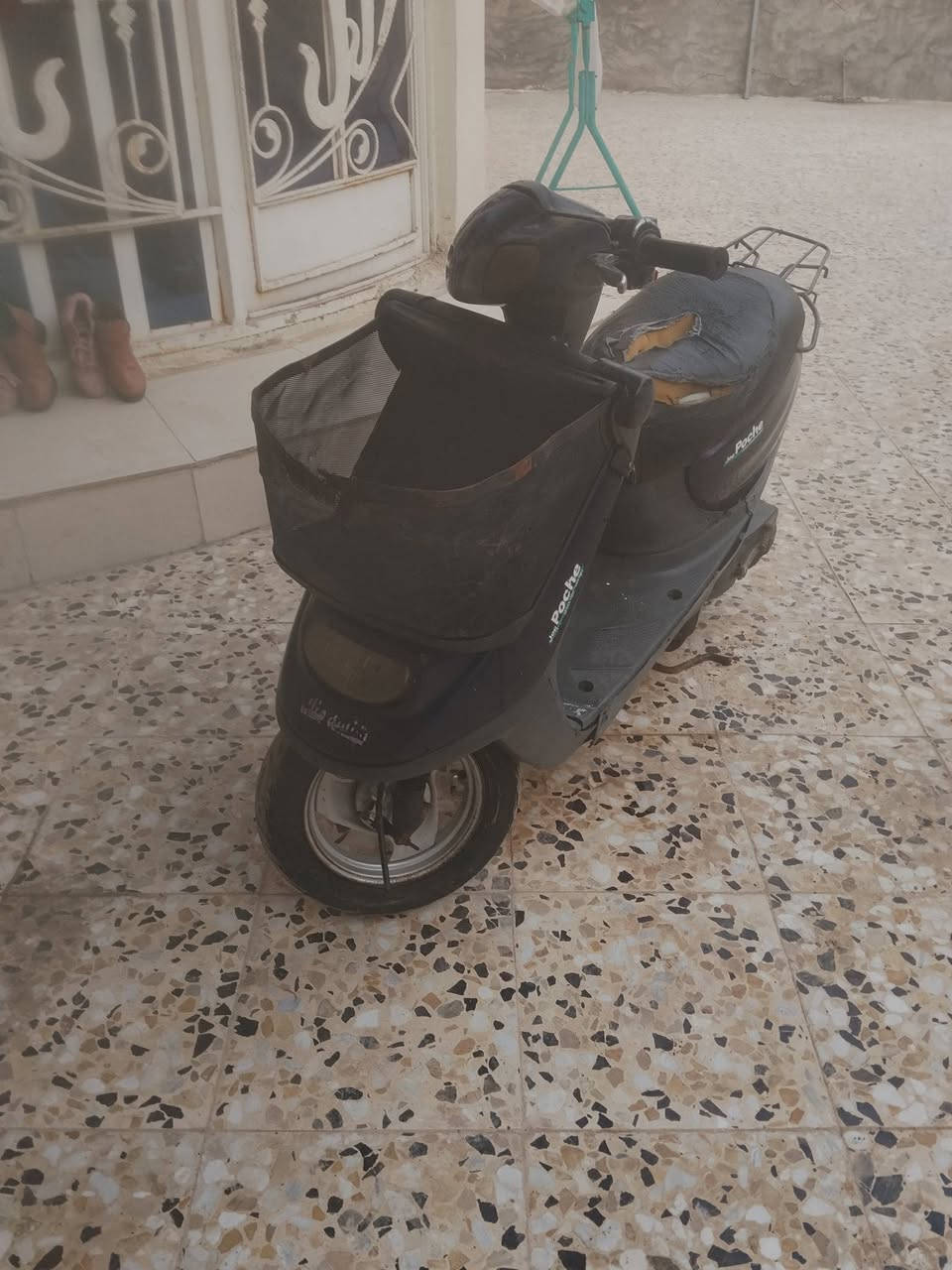 دراجه للبيع منغولي مكاني كربلاء ادراجه نضيفه وكهربائياته كله شغاله وبلاديه الدراجه اسعر 300وبيه مجال ارقم‏‪‏‪***********‬‏‬‏
