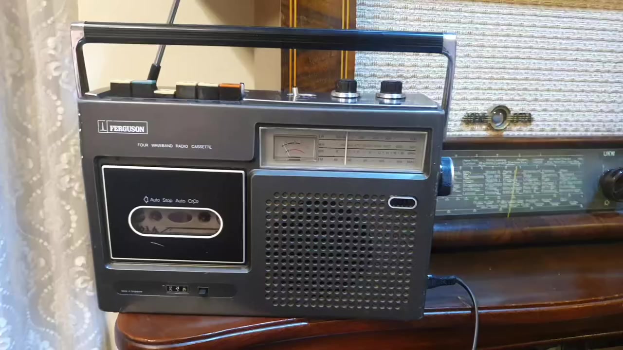 المسجل رادیوو
ماركة FERGUSON 
صنع البریطانیة FM SW MW LW 
90% نظیف  كامل شغال 
السعر 100 الف


**إذا كنت صاحب هذا الإعلان وتريد حذفه لأي سبب، رجاءا أرسل رسالة إلى الدعم الفني**