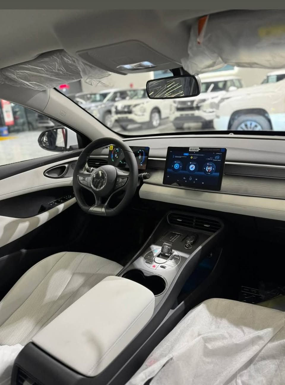 BYD 05
متوفره الان لدى الرقيم للسيارات في اربيل شارع 100م منطقة المعارض ..قرب ترفك مخمور ومجاور محطة وقود هوكر *********** 
يترقم شمالي فقط.
