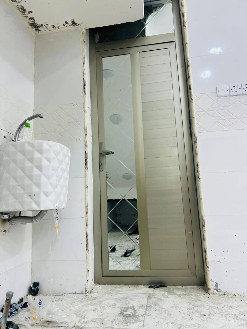 يعلن معمل بركات الزهراء
بأسعار تنافسية عن عمل جميع المحجرات والابواب 🚪والشبابيك🪟والكاونترات 
وبافضل المواد المستخدمه وافضل الشركات التركية
 ابواب وشبابيك (عازل للصوت - عازل للغبار - عازل للحرارة )
يتوفر جميع الالوان (ابيض - صاجي - اسود- رصاصي-شمباني)
سعر المتر الكاونتر.130الصيني سعر المتر التركي 150
سعر الباب الالمنيوم الصيني 150 والتركي 170
 متر شباك الالمنيوم85
 والمحجر سعر المتر 50

العمارة حي الشهداء السايدين قرب مول سيد جابر
ضمان 5سنوات😘👍 
خدمات النقل والربط مجاني🤩
للمزيد من المعلومات 
اتصل☎️ على الارقام التالية :
حسن علي. ***********
***********
#معامل العمار
#الجميع
#المنيوم
#الجميع
