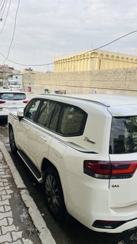 لاندكروزر • ٢٠٢٢ • ٦٤٠٠٠ كم