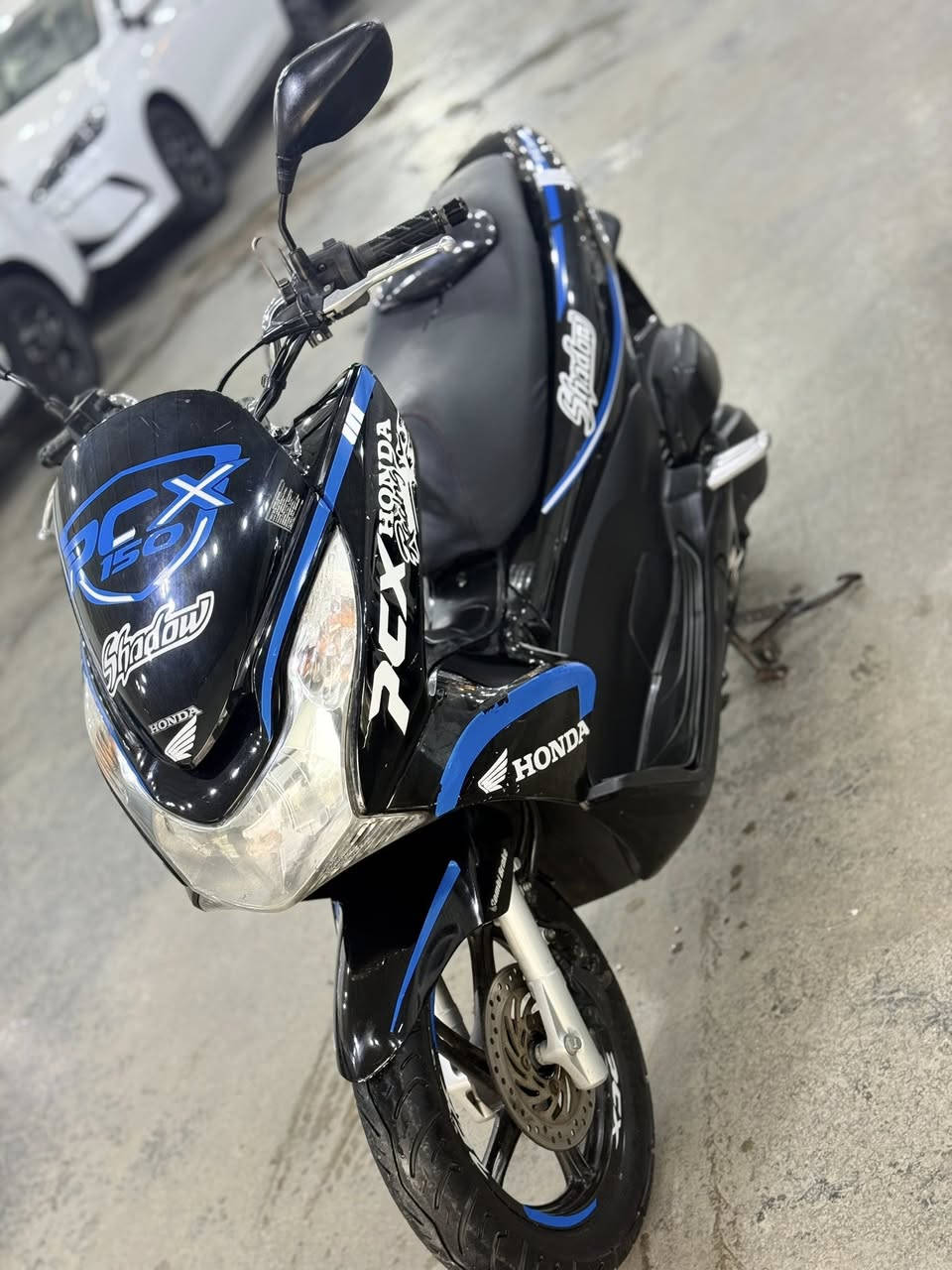 السلام عليكم
دراجه بي سي اكس الجيل الاول ياباني مكفوله كفاله عامه محرك اخرس كفر اصلي برغي ممفتوح بيها موشمه الدراجه ماشيه 27 الف حقيقي يعني ممتعوبه 

سعر الدراجه 13 وبيها مجال 
مكاني بغداد الكريعات 
رقمي ***********
