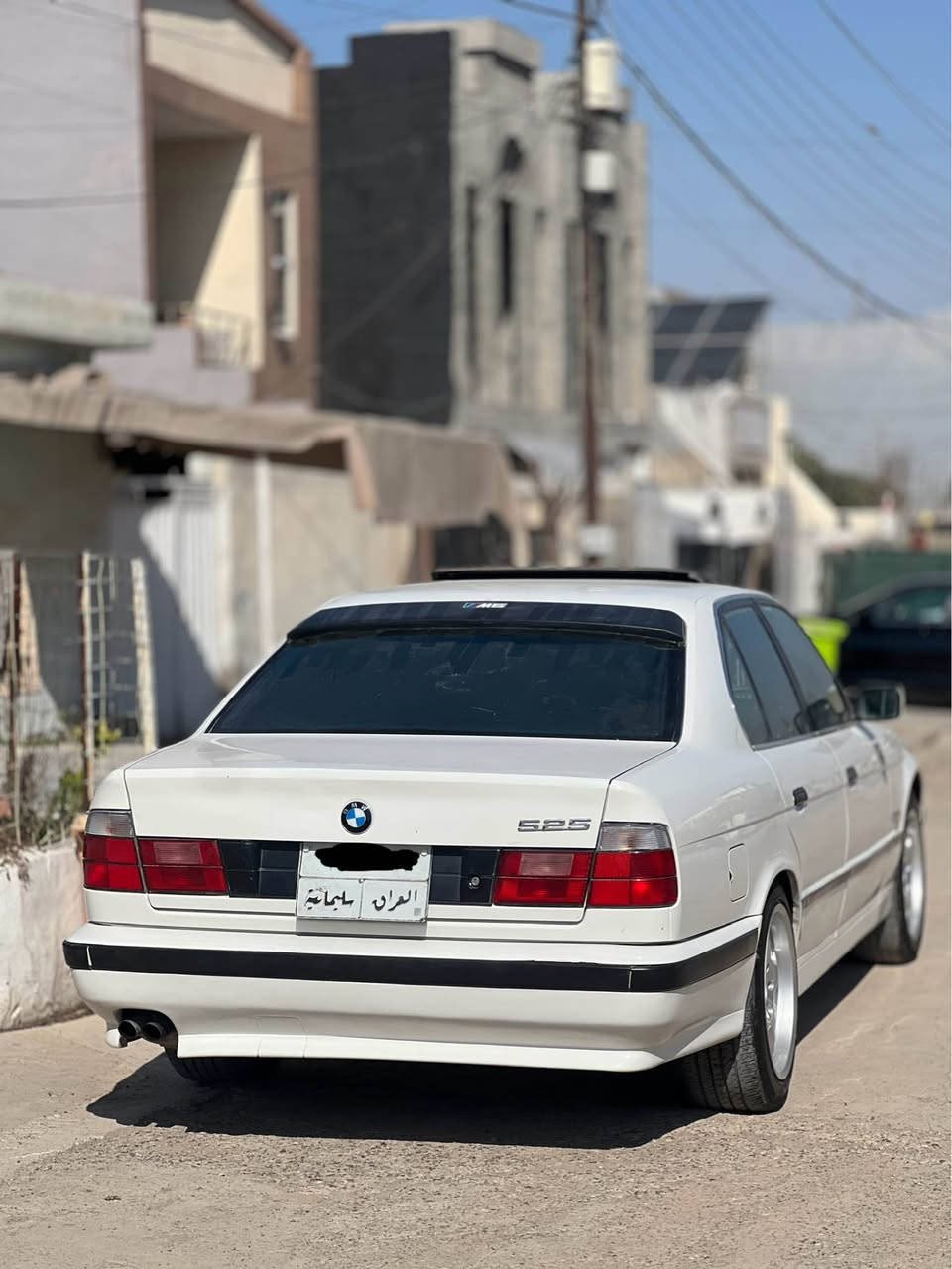 BMW/E34/1991/525iA
فول فول مواسه فات
گيرومه كينه و ته بريد به شه رت 
سه نه وى نويه به س نه كراوه ته ره قه م باريك
به ناوى خومه وه يه تحويل و وه كاله به شه رت 
بى ده عم و بى ليدان به ده نه ى پيشى ده سكارى نه كراوه
به شه رت جوارتايه و ويلى نويم بو كريوه 
*********** أربيل, العراق
