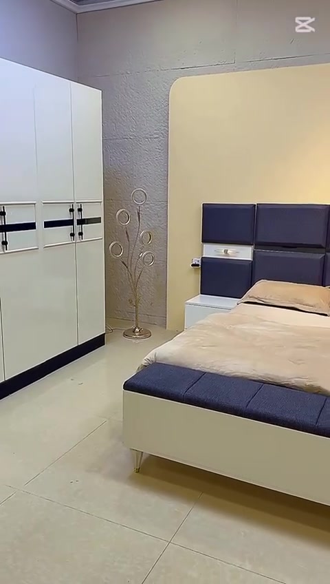 غرفة نوم روما برو  ابواب 10 قطع معمل اصلي درجة اولى📢
نفس الصورة بالضبط💯
برغي وجوي حديد
سرير جك خزان 
انارة ذاتية 
تقاطيع مميزة 
نرمايد هيدروليك 
سكك ثلاث مراحل  
نقوش بروفيل درجة اولى ✅
متوفرة بلون فيزون ✅
قياس الكنتور مع الملحق 320سم✅
سرير 180 *200 ✅
توصیل متوفر
الحجز خاص 
السعر مليون و75الف


**إذا كنت صاحب هذا الإعلان وتريد حذفه لأي سبب، رجاءا أرسل رسالة إلى الدعم الفني**