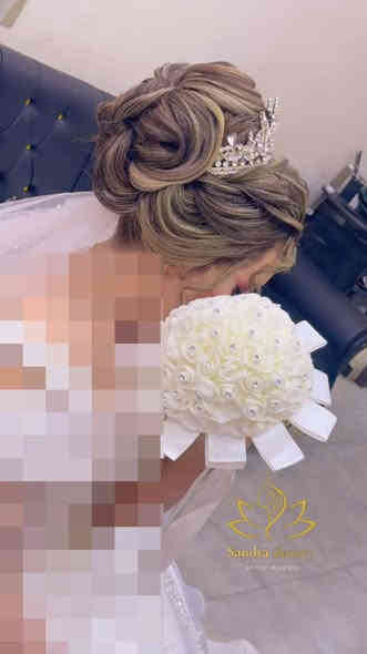 بعد روحي عرايسي الحلوات 
وحدة احلى من الثانية 🥰🥰🥰💃💃💃
اليوم طلعت احلى عروسة 😍♥️
مهنايه حبيبي  ان شاء الله
طلعت لعابه👰‍♀️🤩🤩🤩تسريحه ومكياج شغل كادر ساندرا بيوتي 😍

_________________
عنوان الجمال😍
#شعارنا_ضمان_النتائج✅

📍العنوان
الديوانيه / العروبه الاولى
 داخل فرع  مثلجات حسين 
صالون ساندرا بيوتي 
***********
***********
