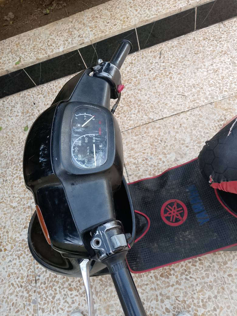 السلام عليكم ماطور بوتين للبيع دبل قمجه معمر رنكات صوت اكسن ما بي سلف وايرمنيه كله شغاله السعر 300 وبي مجال للطيبين المكان اليمن رقم الهاتف ***********
