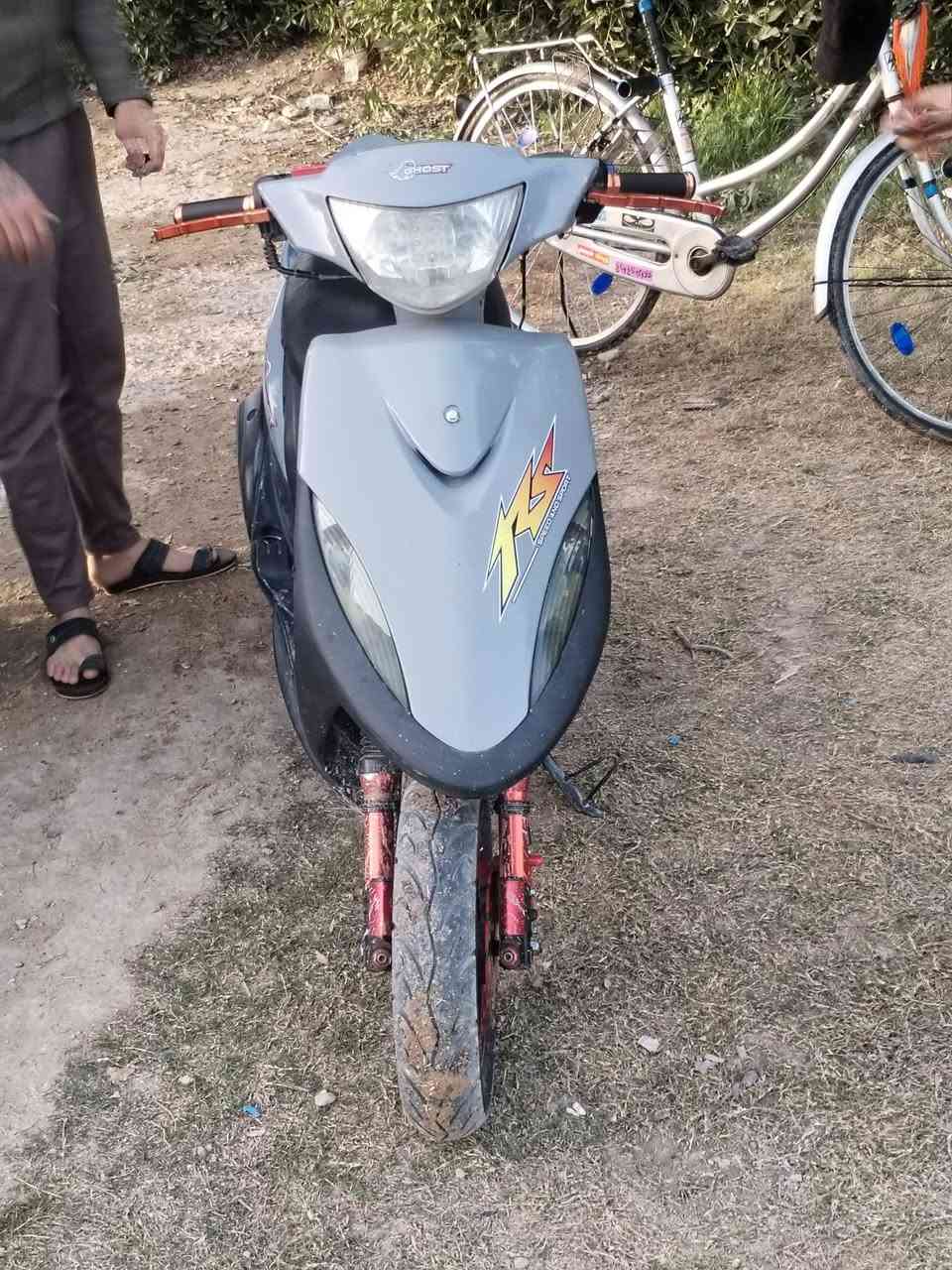 ماكس صيني موديل 25تزويد بلادي ما مفتوحه كله تعديل بلاد للبيع 900وبيه مجال حك جيي تواصل ***********
