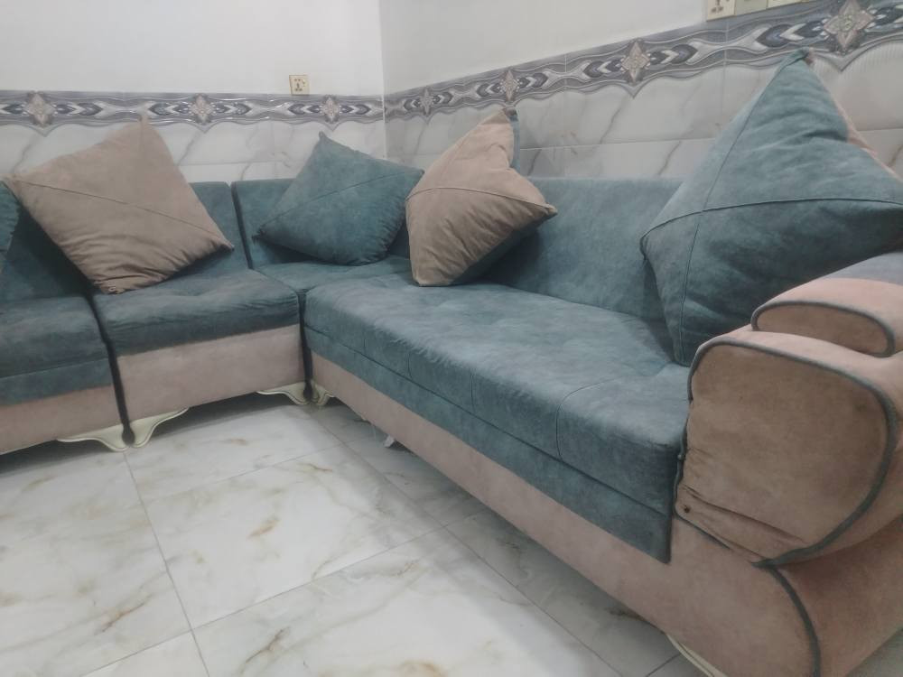 تخم ديوان 5 قطع 10 نفرات سعره 190 طباخ ٤ عيون شغال عل فحص سعره 90 مكانهن نجف حي ميسان مقابيل العسكري *********** النجف, العراق
