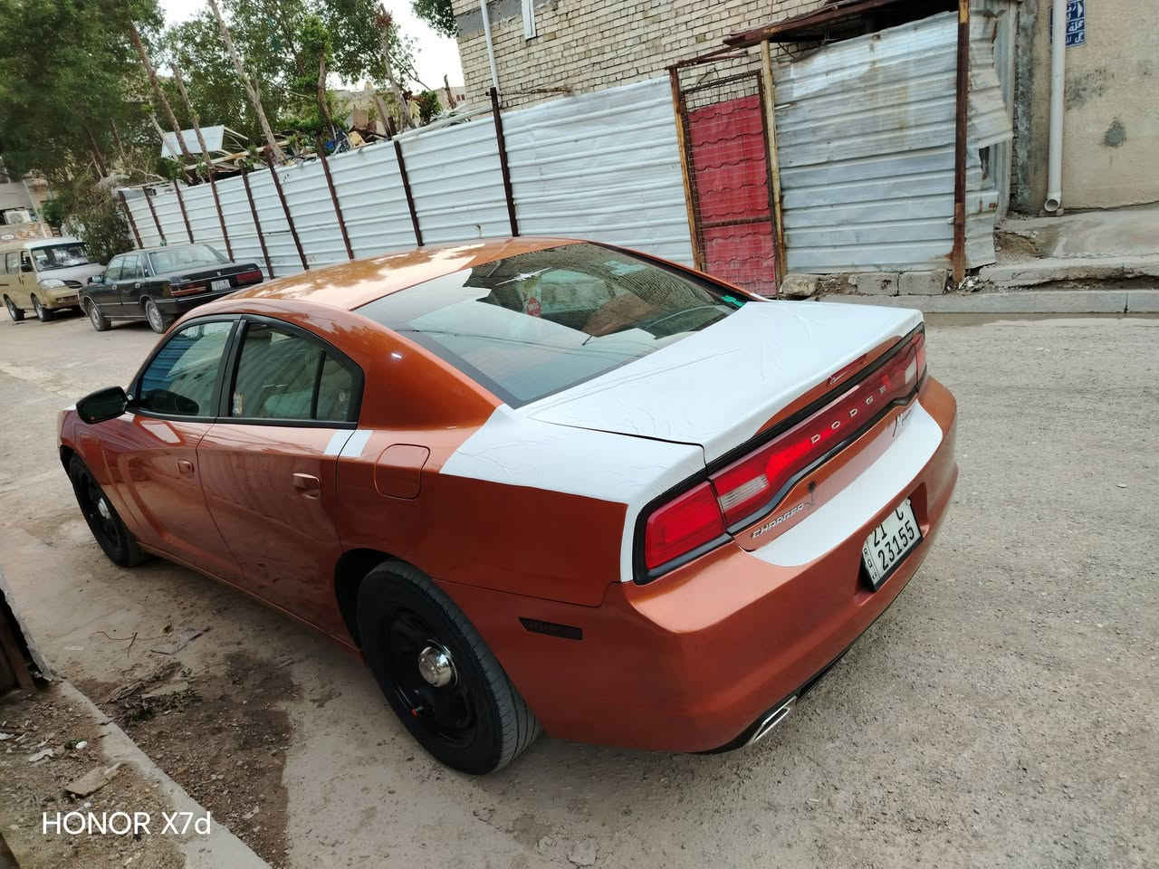 السلام عليكم جارجر 2011 كلين ماعده صبغ فقط دعاميات وبارد بخشم الجاملغ شبر فقط قماره شي بسيط جراد وبنيد فقط لبنص جراد شي قليل كير ومحرك مال 19 كير طياره شاشه جبيره تخم تاير صدر دوشمه كله جديد سياره جاهزه على اخر حبايه تحويل ثاني يوم ويل بوليس اصلي امريكي مكاني بغداد السعر 140وبيهه مجال ***********
