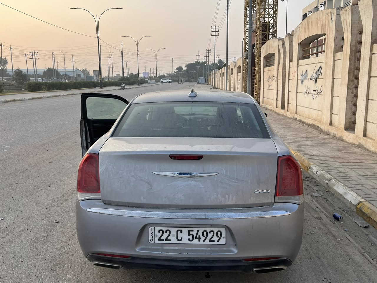 اوباما ١٧  فول مواصفات باسمي هزه لل ٢٠٣٠ 
كفاله كير ومكينه وحداديه 
ماشيه ٧٥ ميل 
استخدام شخصي 
حادثهه خلفي بارد فقط بدون قطره صبغ 
السعر ٢٢٠ 
مكانها سماوه 
*********** 
السونار ب المنشور 
عجبتك اتصل ماعجبتك تولي
