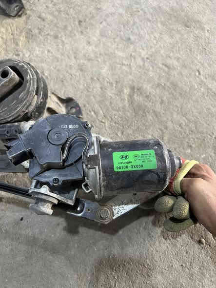 السلام عليكم اذراع ماسحات جمله العدد 100
ع 25الواحد مالت سيارات كوريه انترا اوبتيمه سيراتو اكسنت سنتافيه سورنتو مكان ناصريه ***********
