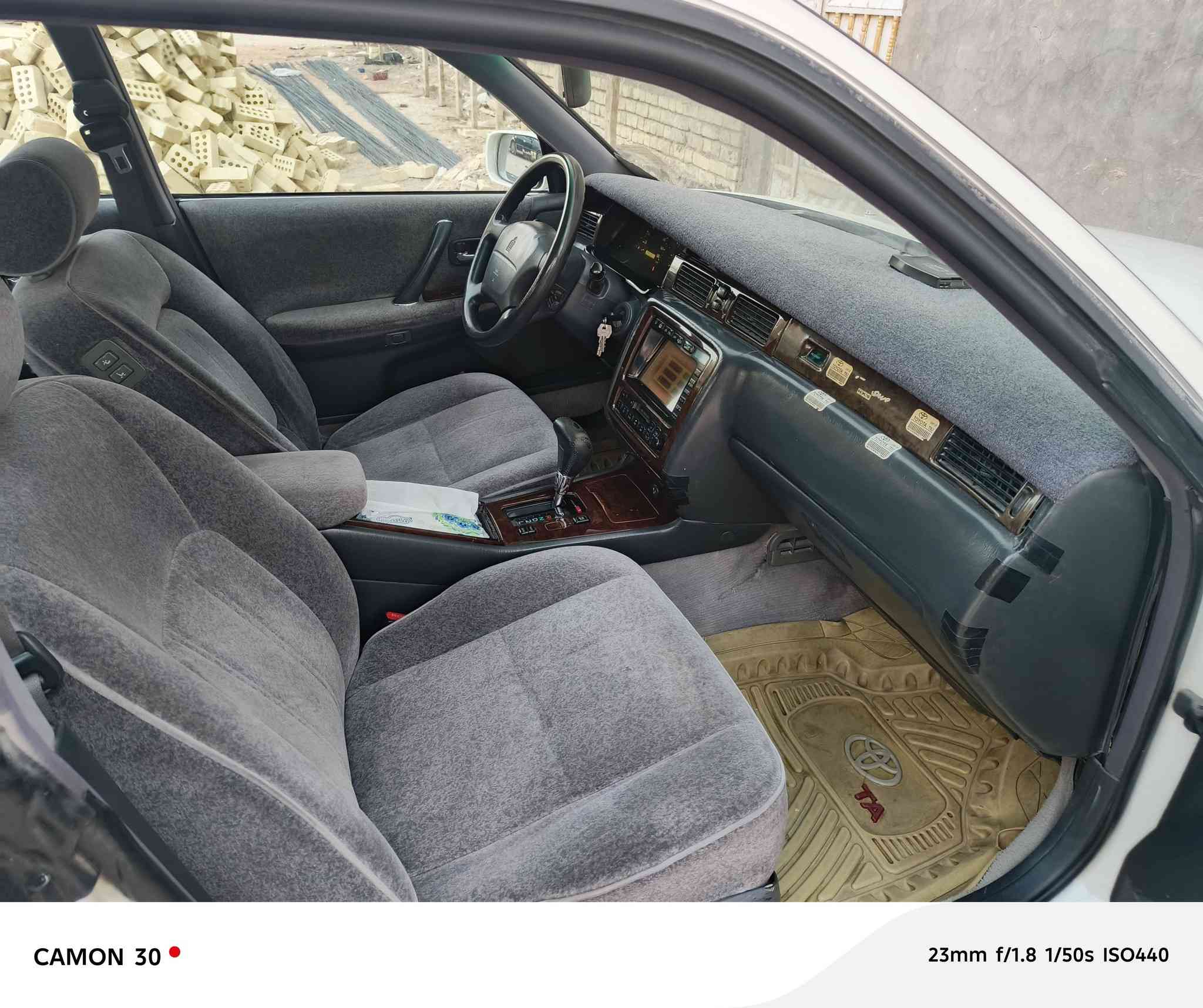 راس الثور موديل 2000
سيارة فول فتحه تحكم كرستال أصل
محرك فيشه وبطل كصه قماره فقط رقم كركوك غير مدفوع كمرك ولا مفحوصه سنويه بسمي رقم ألماني السعر 65 
ميعجبك السعر اندعيلنه بلخير واعبر المنشور رحمه الله والديكم العنوان النجف حي الأنصار رقم الهاتف ***********
