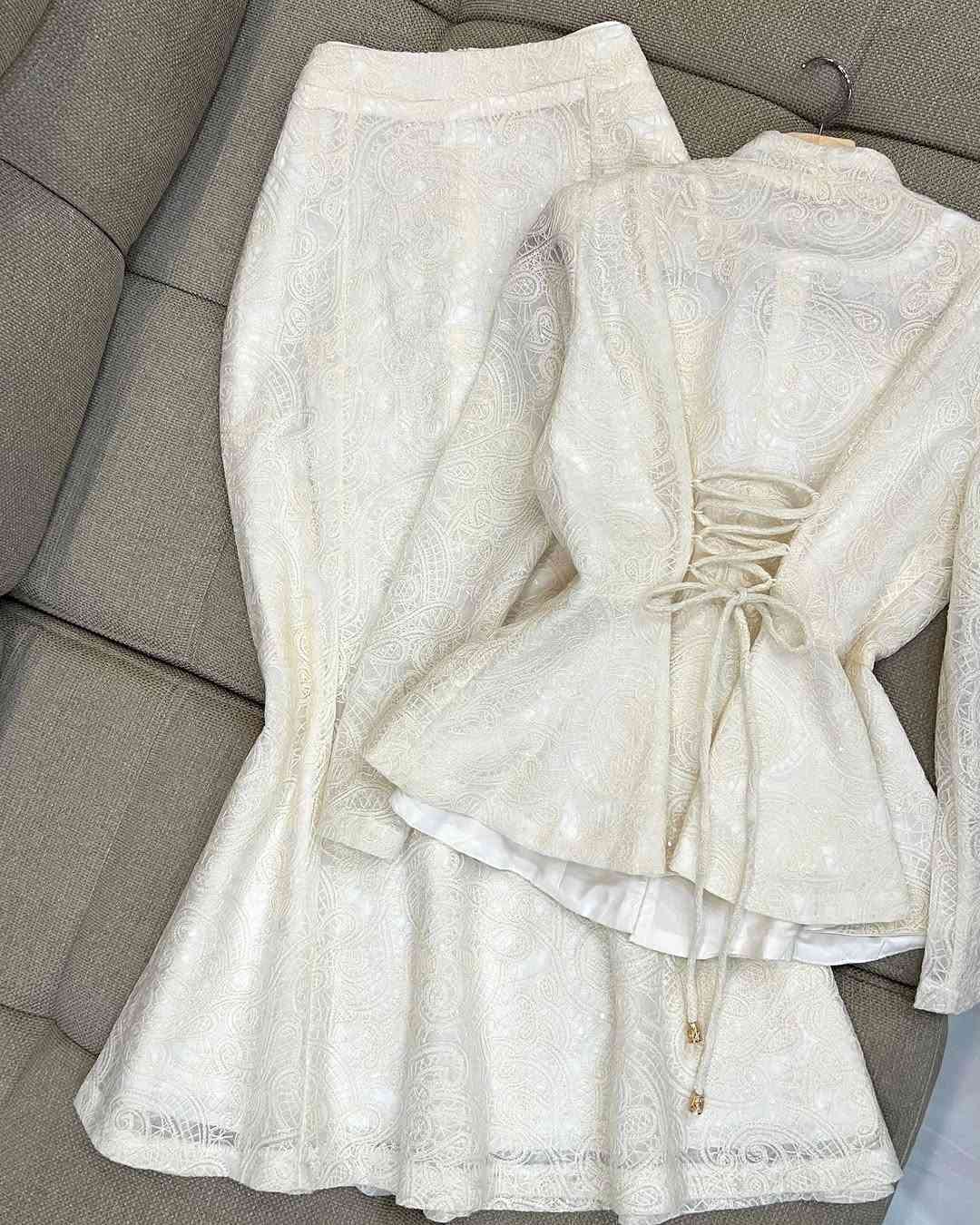 توفر افخم طقم
خامه كيبور مبطن
كوالتي جداً عالي
متوفر بقياسات 
m-l-xl-xxl يلبس من 38 الى 44
طريقه الحجز
ارسال صوره للموديل مع العنوان ورقم
رساله على الخاص ✉️💌
او على الواتساب ☎️
***********
***********
متوفر دفع عن طريق زين كاش 💵 
العنوان 📍
الفرع الاول:بغداد المنصور شارع الاميرات عماره الكوخ الجديد داخل القيصريه محل ما قبل الاخير على اليسار
الفرع الثاني:بغداد زيونه شارع الربيعي عماره الموج التجاري قرب جدار سنتر محل الاخير على اليسار⁩
