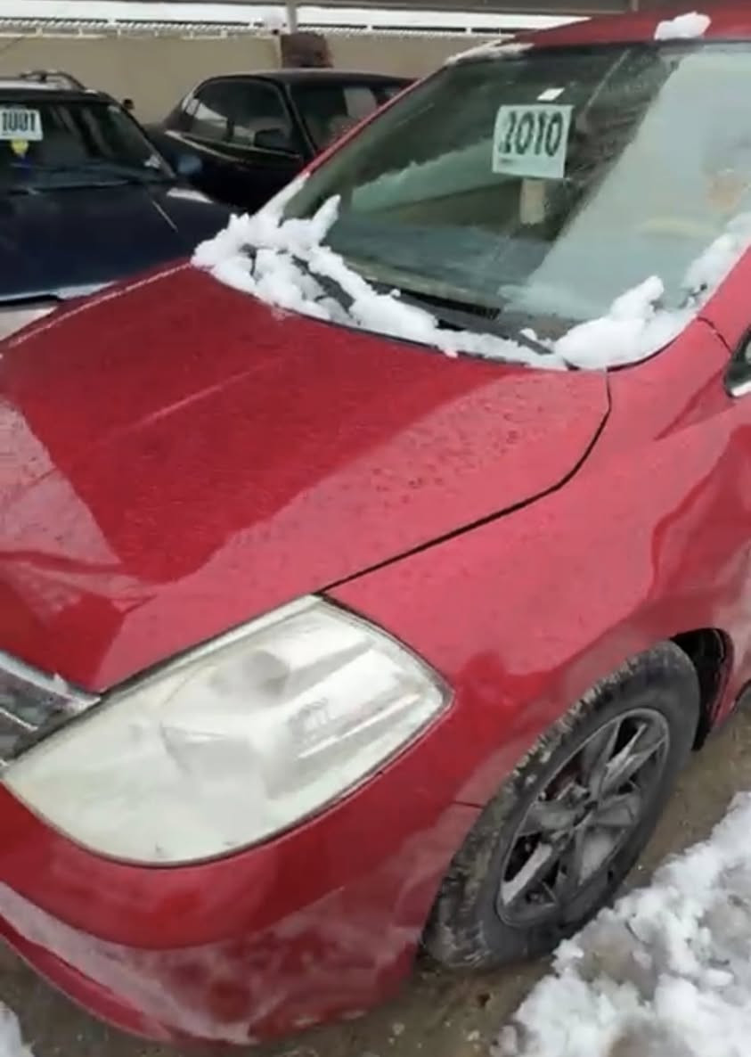 نيسان تيدا ياباني موديل 2010
كير توماتيك كير محرك شرط 
بيها 5 قطع ونص صبغ  بدون شاصي 
 رقم اربيل مكان السياره دهوك
 عليها غرامه 3 $ ينزل من السعر
سعر 70 $ مجال شرط التحويل 
رقم تلفون ***********
