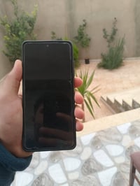 بوكو F4 • ٢٥٦ • شاشه اصلية مبدلة