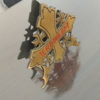 حامل رسائل • صليب القدس • مزخرف