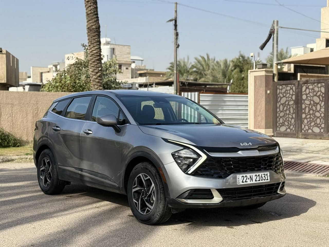 السلام عليكم كيا سبورتج 2023.
رقم أربيل الجديد 

الشكل الجديد حجم الكبير لارج محرك 2500 
حادث ربع بنيد وصفحه السايق شخوط 
يعني خمس قطع صبغ
بدون دواخل سياره جديده 
ماشيه 16ميل
المواصفات
دشبول متغير الالوان الكتروني
تحكم ستيرن جهتين
كامرة دوارة 
شاشة كبيرة ايباد 
عداد دجتل
اوتو ستوب
تبريد قطعتين 
مثبت سرعة
وضعيات قيادة 
رادار
لد نهاري
تحديد مسار
هند بريك بصمة
اوتو هولد
مانع انزلاق
هيتر كشن 

مكان السيارة بغداد زيونه 📍
للتواصل ***********☎️

السعر 173ورقة
