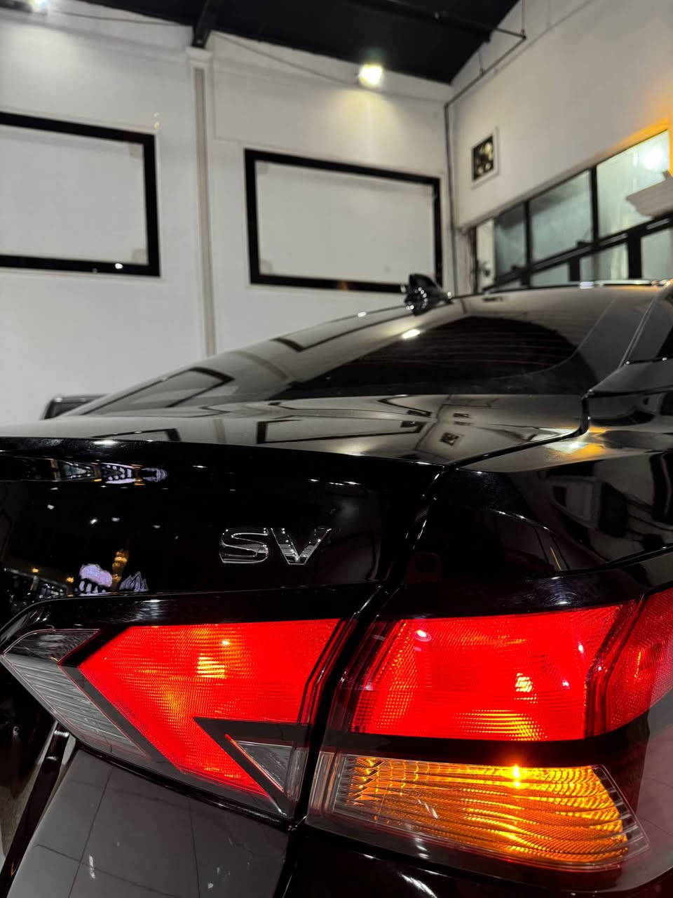 نيسان فيرسه 
كاتيه ماوه ي كاتيه كه ي 50روژي ماوه 
جاملاغي لاي سه كني بوياغه 
ژوره وه ي نه گرتوا 
ئيرباگ سوكان بيلادي داندرايته وه 
ماوه ي رويشتني 42مايل
گير مه كينه هه موي به شه رته 
شوخت قوپ تعديل به شه رت 
.
.
ماسه فاتي SV
راداري پيشه وه 
حه ساسي دواوه  
كاميره 
ئاوينه كاني حه ساسن 
راداري خه تي جاده يه 
تعديل سورعه يه
واير ليسه جي موبايل شه حن
رقم ويتسئاپ *********** أربيل, العراق
