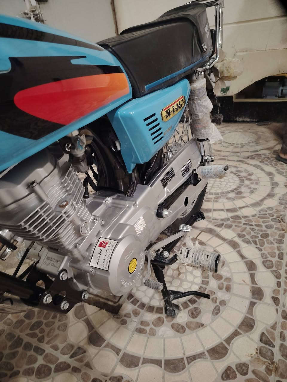 السلام عليكم 
دراجة نامة امتياز للبيع موديل 2027 دراجة مكفولة كفاله عامه ونضيفه برغي مامفتوح بيهه تفيلس ما مفيلسه 
السعر خاص 
رقمي ***********
