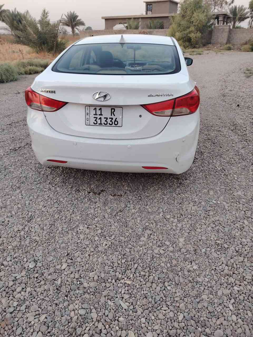 سلام عليكم
سياره الانترا للبيع

موديل ٢٠١٣

سياره بيه قطعه وحده مبدله باب سايق

محرك ١٦٠٠ لا تنقيص ولا تبخير
كير خير من الله 

سعره ١١٢ وبيه مجال قليل

مكاني بغداد المحموديه

رقم ***********
