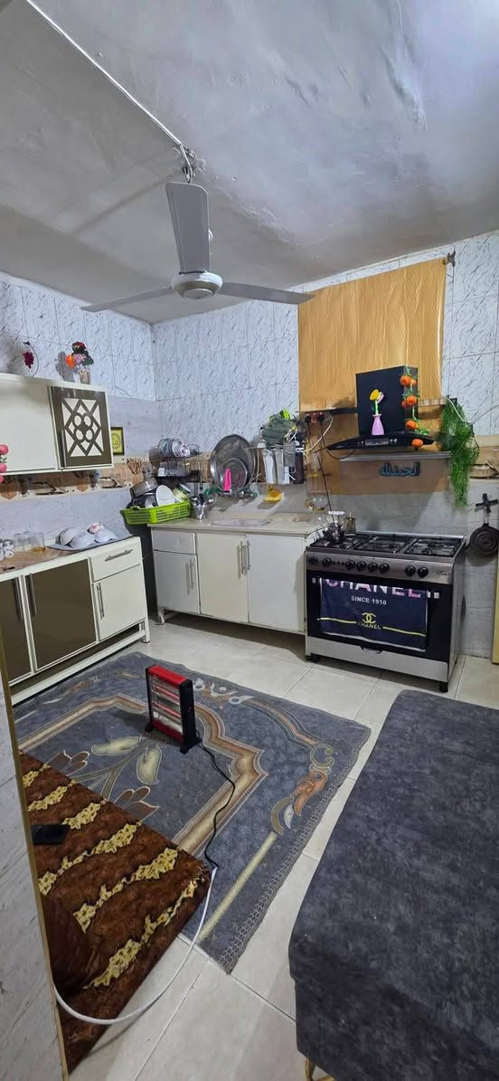 دار طابقين للبيع بناء قديم ومرمم المساحه 150 متر التأميم 8 شباط شارع 4 متر قريب جدآ على شارع 30 الجديد الرابط بين مطعم حجي باسم ومجمع دعاء سنتر السعر 67 مليون أو قابل للتفاوض للأستفسار أتصل على الرقم /***********
