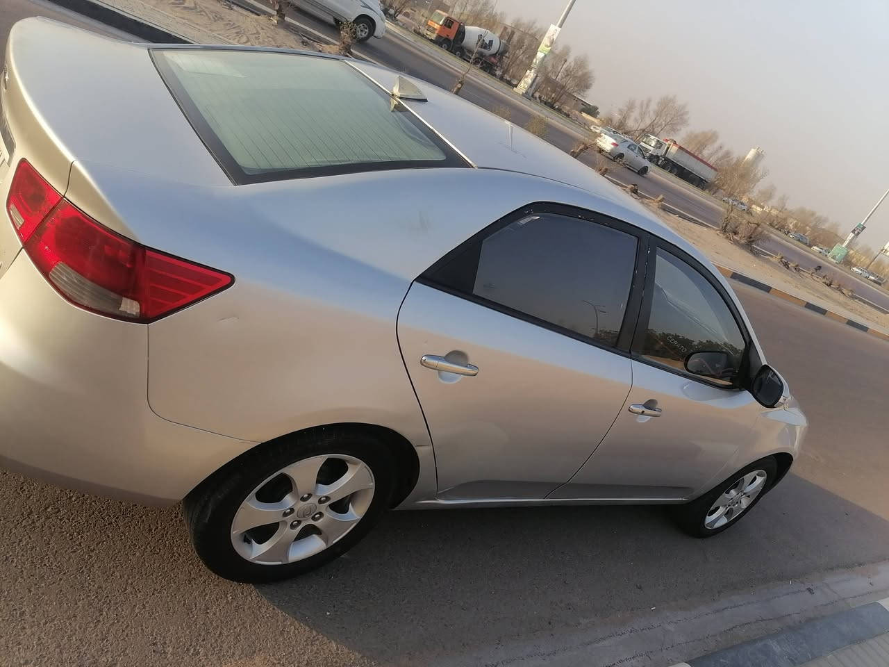 من رخصه الادمن 
سيراتو موديل 2011 ادوووات ادوووات 
گصه وحده.. 
حداديه طوبه وجاهزه
كير ومحرك جاهزات 
السياره بالبصرة 
الاتصال وتساب ***********
السعر 40$
