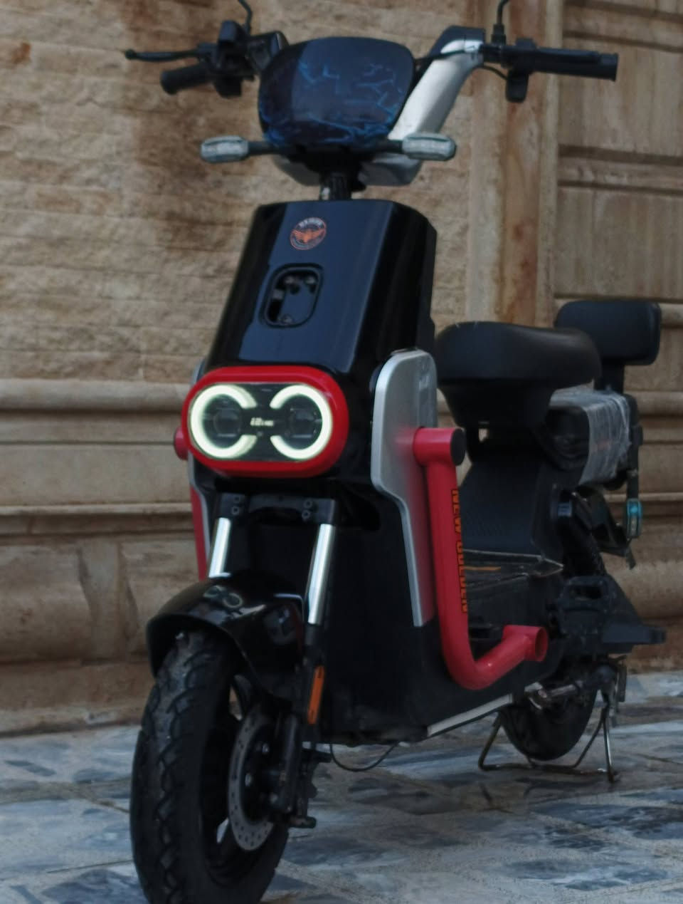 دراجة شحن للبيع 
*الشراي خاص. 🛫


**إذا كنت صاحب هذا الإعلان وتريد حذفه لأي سبب، رجاءا أرسل رسالة إلى الدعم الفني**