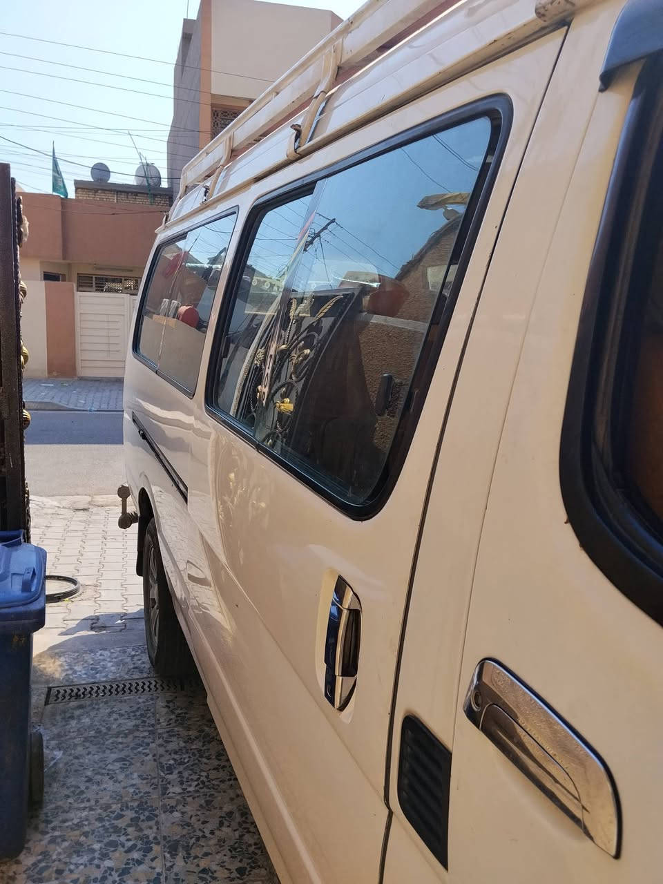 جنبي موديل    14 مكفولة محرك وكير واوكسل ما عدا الربع الأخير من الصفحة القصيرة بيه بارد 
@دوشمه جديده تخم تاير سيبايه درع  لا سمي شخصيا مكانه زعفرانيه تلفون ***********
