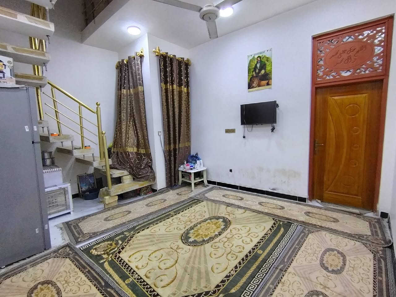 دار للبيع المساحه ١٠٠متر متكون من غرفه نوم ومطبخ واستقبال وصحيات وصاله والطابق الثاني هيكل مسقف فقط العنوان حي النهضه الأولى شارع مدرسه الفضائل قرب سيد بارود للاستفسار الاتصال على الرقم ***********
***********
غير متواجد علئ الفيس❌
