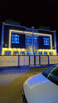 دار 50 متر للبيع يحتوي  على ثلاث غرف نوم  منور مطبخ وخدمات عدد 2 صاله ...