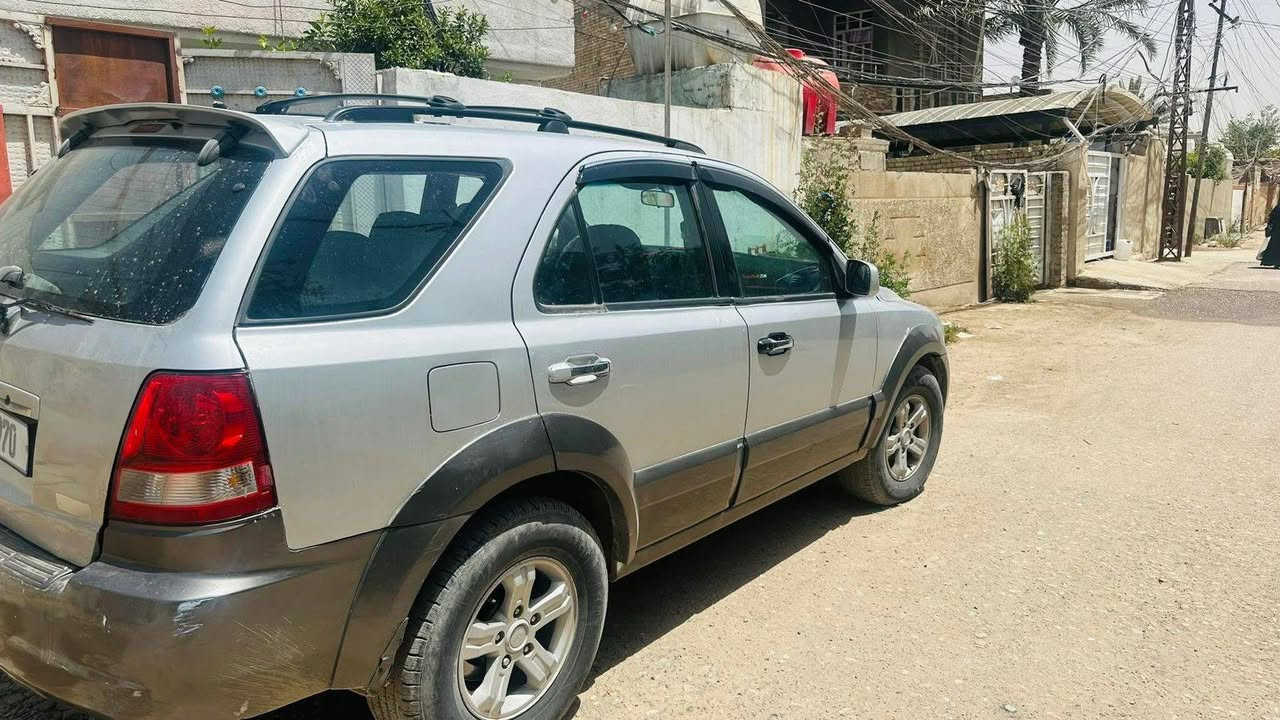 سلام عليكم سورنتو 2006ورد امريكي حادثها جوملغ خلفي معدل بارد مصبوغة حزام اجمالي رقم بصره مشروع وطني بيها خياس قليل بالجنطه مكينه كير كفاله سعر 82وبيها مجال ***********
