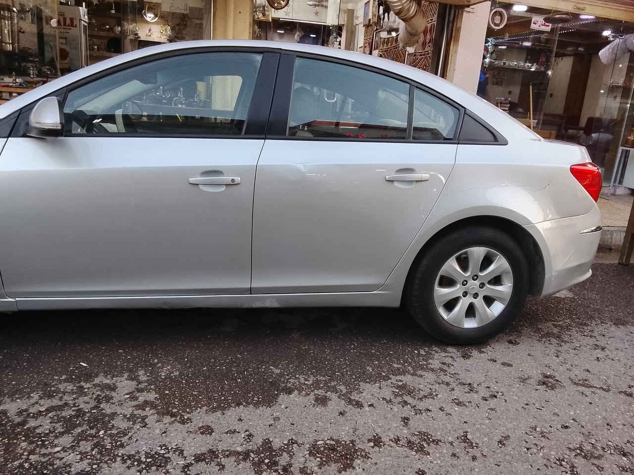 شوفرليت كروز موديل 2017 خليجي بيها 5 قطع ابيع حزام وبيها طخه جاملغ جهة الراكب على وضعها محرك 1800 السعر 80 مكاني موصل *********** السياره تريد تحويل تريد وكاله باليعجبك
