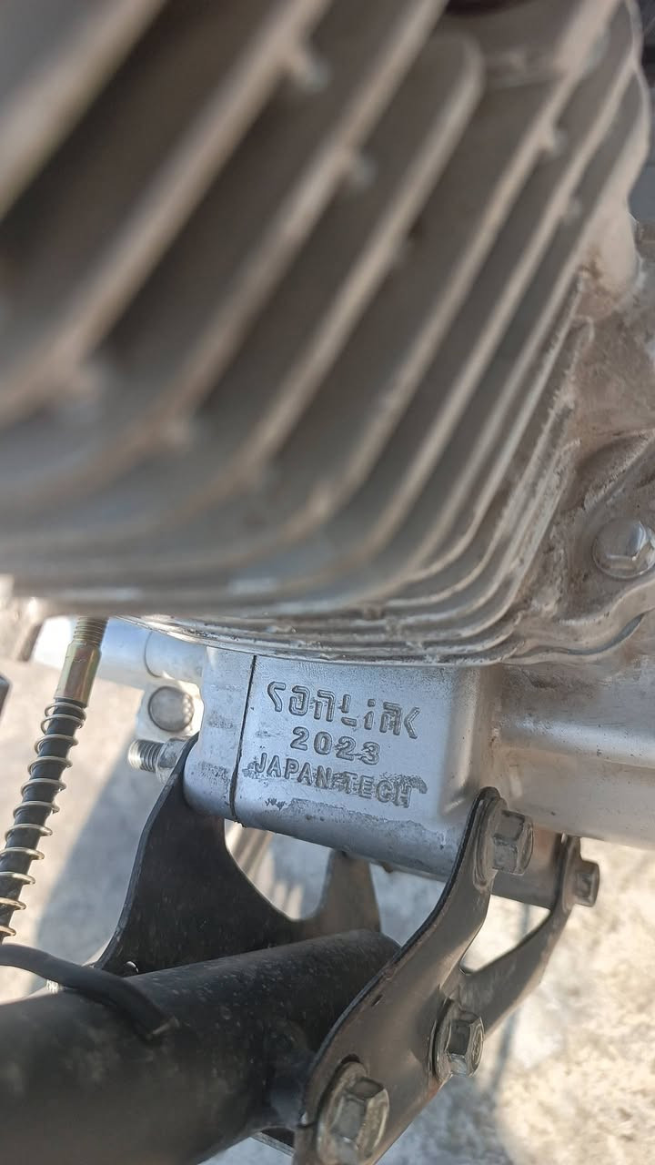 سۆلینک 2023 
مەکینەی 125 چوار گئڕ 
کارەبای کامل ئیشەکات 
مەکینەی بەشەرت سە وت و دوکەڵی نیە
ناونیشان سلیمانی تاسلوجە
***********
