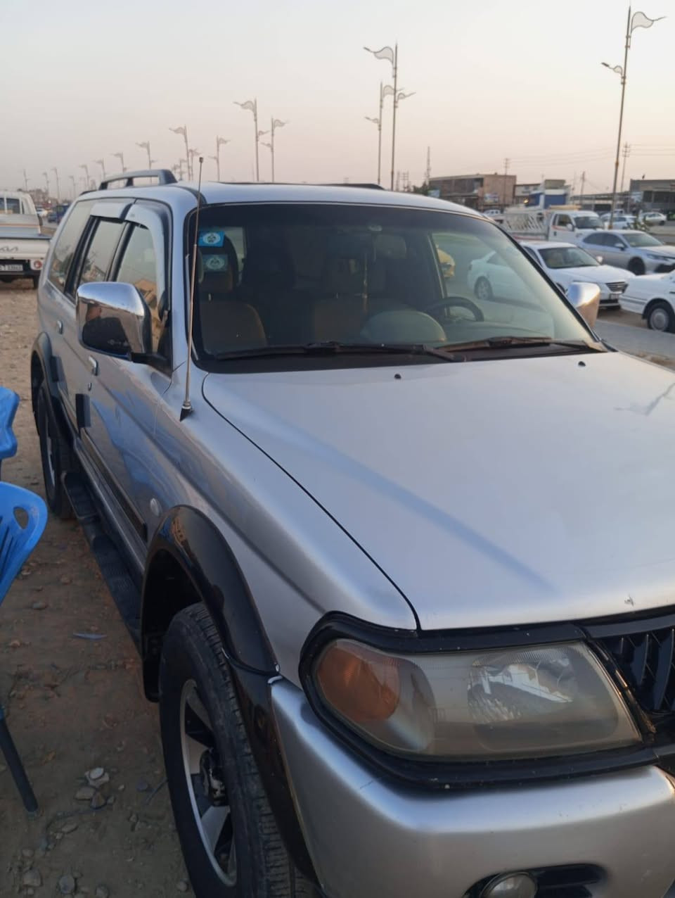 السلام عليكم مسبوشي باجيرو موديل 2007 رقم بغداد نكليزي تبريد ثلج مكينه وكير كفاله سياره بلاديه سنويه 28 لسعر 95 وبيها مجال ***********
