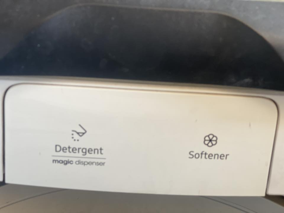 سلام عليكم عندي غساله للبيع نوع سامسونك اصليه  غساله شغاله نضيفه تشتغل شغاله كله سعره 250 وبيها مجال مكاني كربلاء *********** شراي يتصل ويدلل
