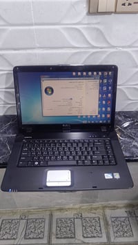 حاسبه للبيع دل  السعر 80الف  07810728989