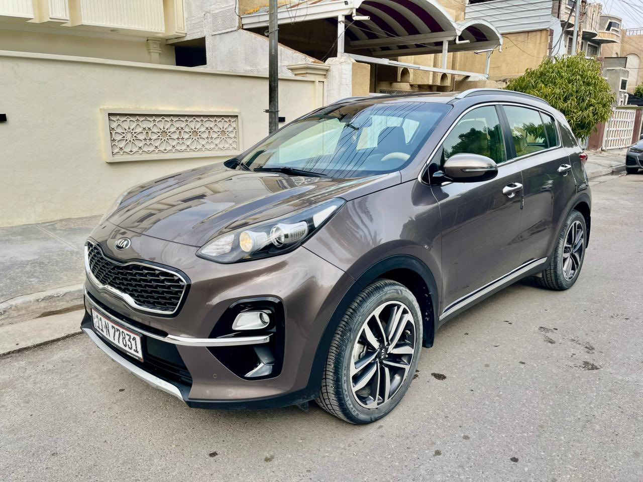 كيا سبورتج خليجي موديل 2020 رقم بغداد سنويه وهزه ورقم جديد ماشيه 37 فول عدا فتحه  مكفوله عدا بارد بلباب وصبغ شبرين سياره جديده محرك 2000 دوش بسمه كراسي كهرباء تشغيل عن بعد شاشه  اصليه حساس امامي خلفي 5 ويل كب مري شفط مكاني بغداد الأطباء السعر 188

***********
