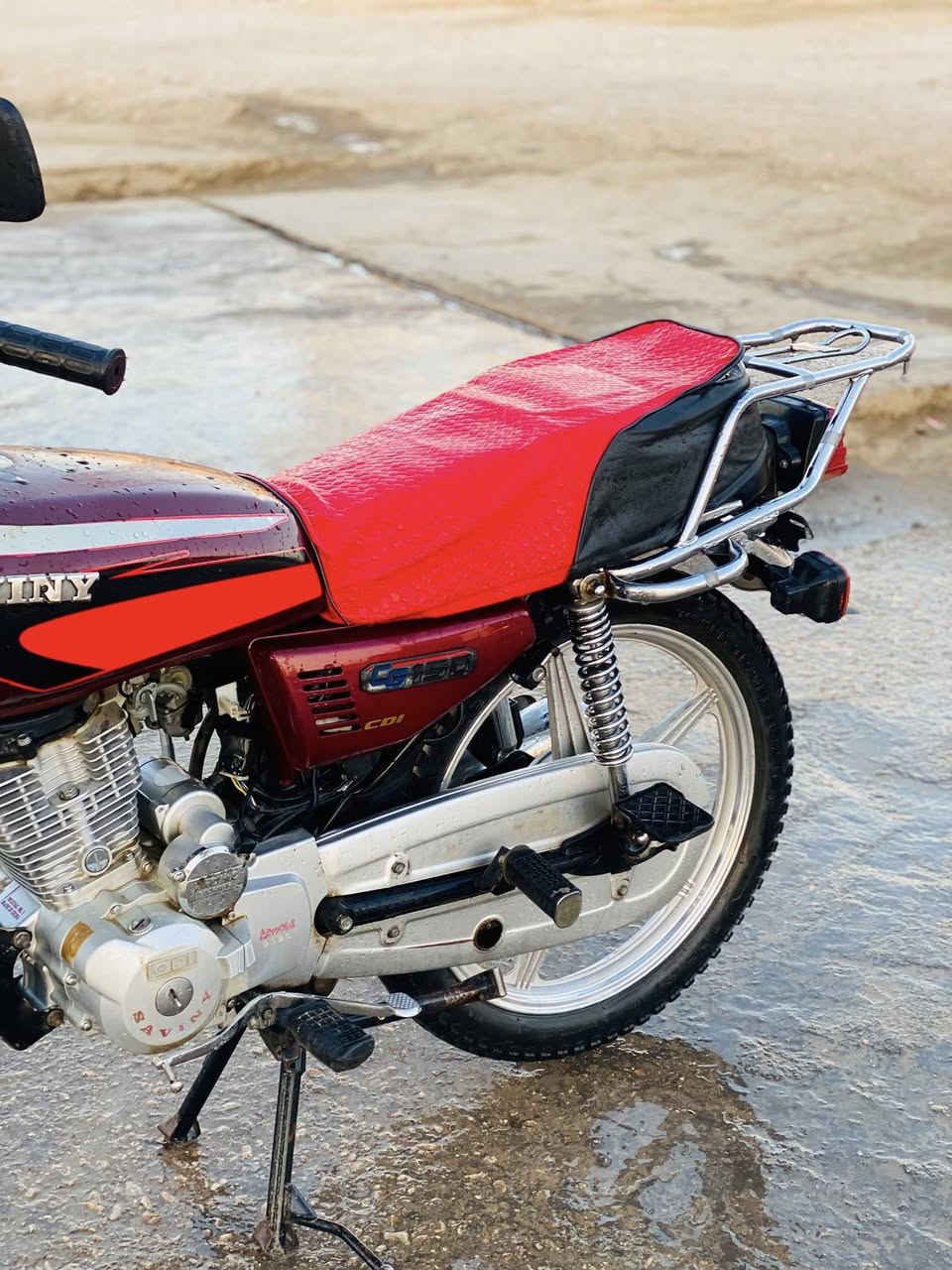 السلام عليكم 
ماطور ايراني موديل 2021 ما ناقصه كلشي محرك وكير مكفول نشاط فول نكره سلف كهربائيات كلها شغاله تواير جديده باتري جديد السعر 545 وبي مجال للاتصال ***********
