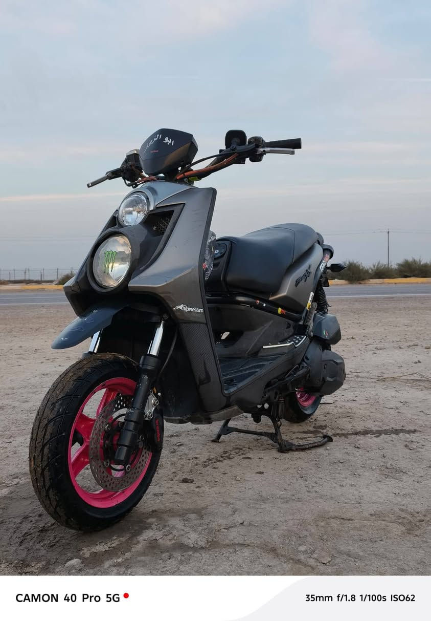 السلام عليكم دراجه للبيع فول نضافة رمبة شهر من نزلت دراجة بلادي بدون تزويد ويل وردي  ستيرت رياضي مكاني ديالى تقاطع القدس وسعر خاص هاذا رقمي *********** الموو شراي لا يتعبني🙂‍↔️
