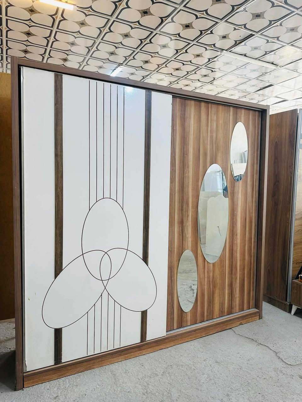 غرفه تركي مستخدمه 
غرفه 5 قطع نضافه مثل صور😍👌
غرفه ول توصيل350 🔥✔️


**إذا كنت صاحب هذا الإعلان وتريد حذفه لأي سبب، رجاءا أرسل رسالة إلى الدعم الفني**