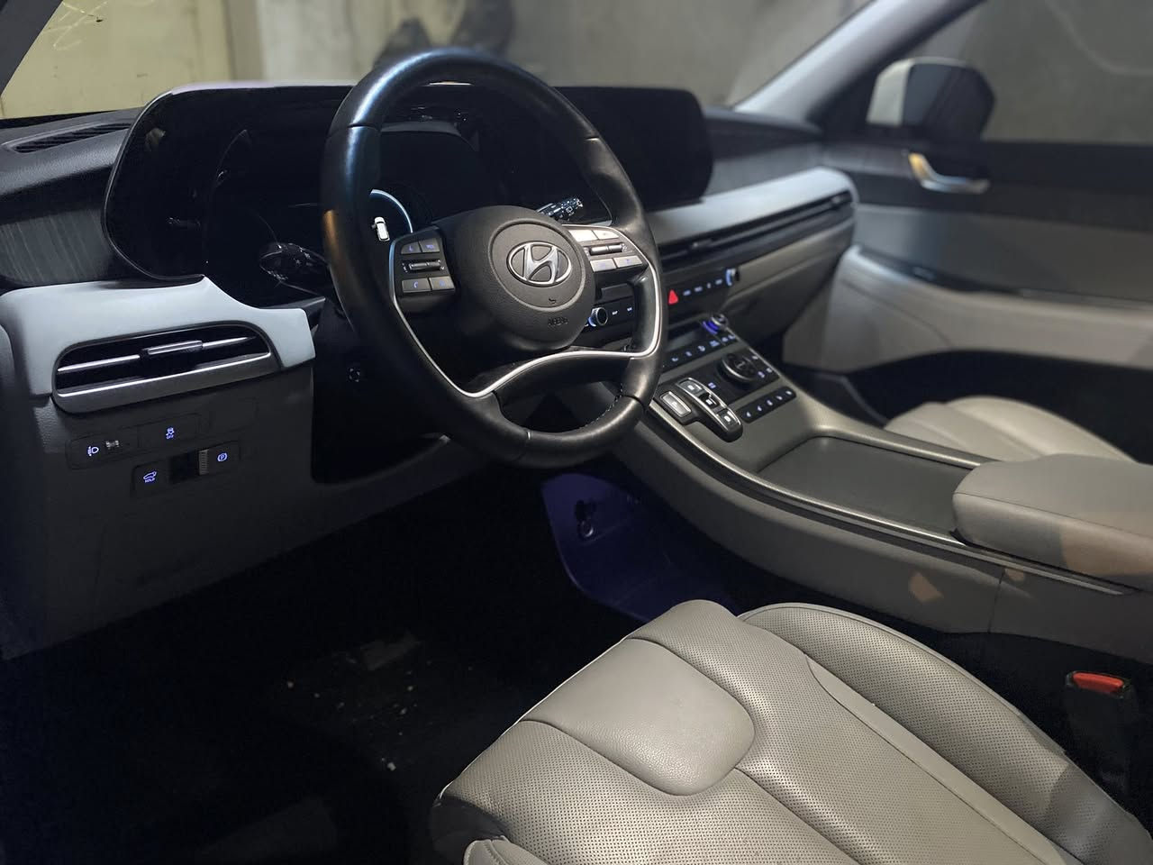 سلام عليكم
هونداي بلسايد 2024 للبيع 
مكفوله كفاله عامه 
لمتدد 
ماشيه 34 ألف 
رقم قادسية شهداء بأسمنه 
فول مواصفات
فتحتين
فورويل
كامرة 360 درجه 
جنطة كهرباء 
السياره فول اذا اشرح يرادلي جريده. غرفه بيضه كشنات منفصل VIp
جديده بمعنه الكلمه
دخول جديد صارلها سبوع 
***********
السعر اتصال ع رقم
