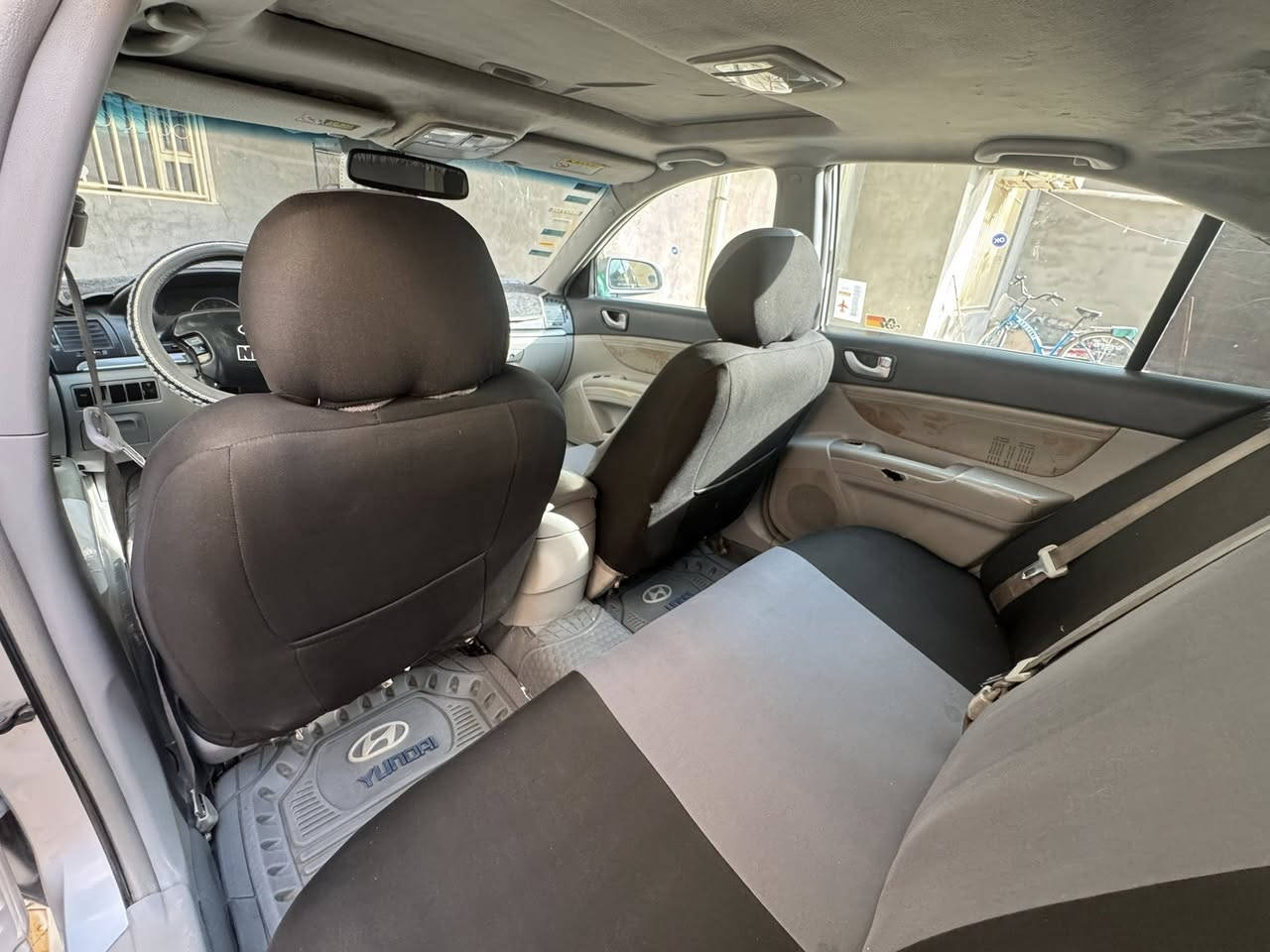 السلام عليكم
سوناتا 2006 وارد امريكي السعر 73 وبيها مجال 
محرك 6سلندر 3.3كير مكينه وضفيره جدد حاويه صارلهن شهرين حداديه80‎%‎ رقم بغداد سنويه وهزه جديده لل2030 السياره مصبوغه عام وحاليا بيها جراد
مكان السياره بابل 
للاستفسار/ ***********
