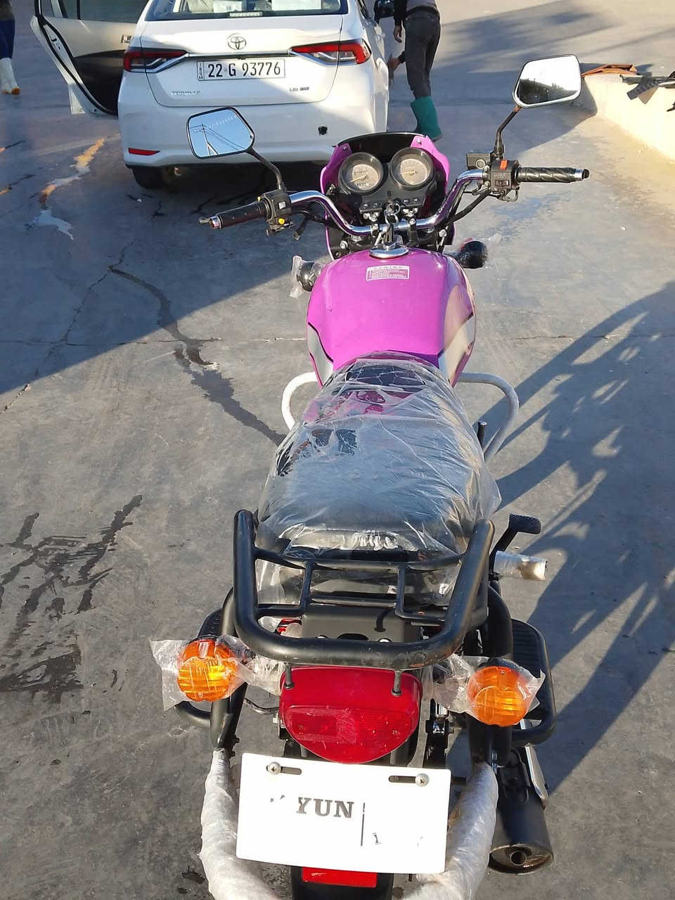 سلام عليكم. دراجه نوع دايوان. موديل 2022.  دراجه خير من الله.   مكينه وكهرباءيات  مكفولات.   الدراجه مال جناي اوراق كامله.    الدراجه  مثل ما موضح   السعر 1550  وبيهه مجال. مكاني كوت  الكفاءات شارع المسبح  ***********
