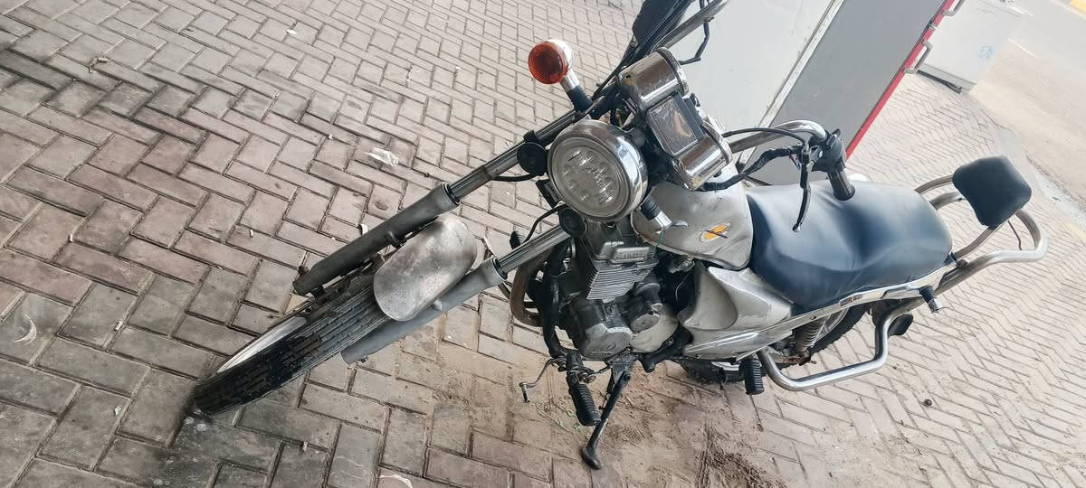 يا الله السلام عليكم _موطور دايلم للبيع كهربائيات كله شغاله نكره سلف لايت هورن بك لايت (السعر 300) وبي مجال للطيبين للاستفسار اكثر الاتصال ع (***********) او(***********)
