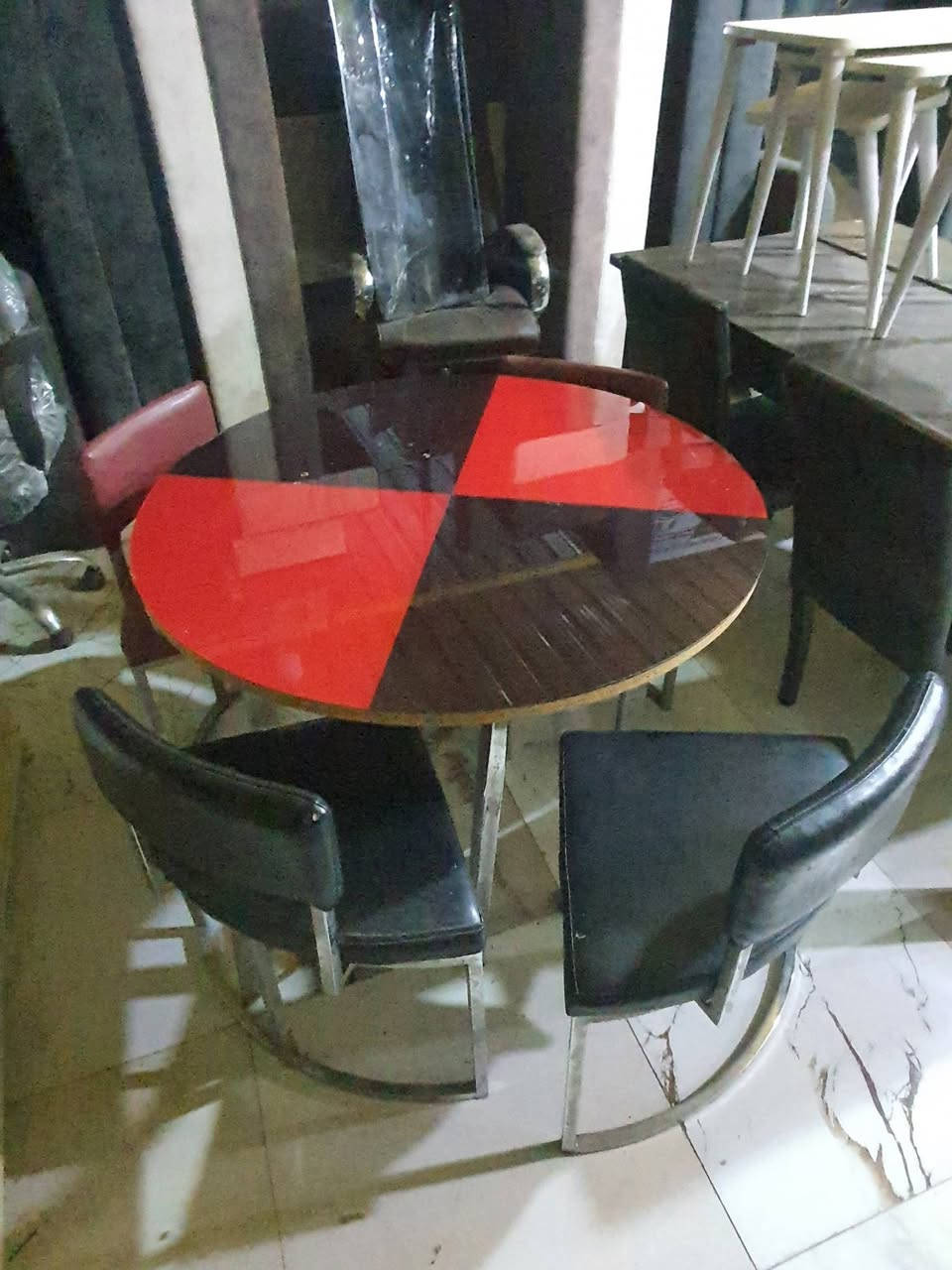 متوفر لدى مجمع الكرار ميز طعام
6 كرسي 💺 5 كرسي 💺 4 كرسي

#متوفر #كل ما يحتاجه المنزل   #اصلي باله

موقعنا الزبيدية شارع 20 مجمع الكرار 
للاثاث المنزلية المستخدمة
للاستفسار الاتصال 
***********
***********
