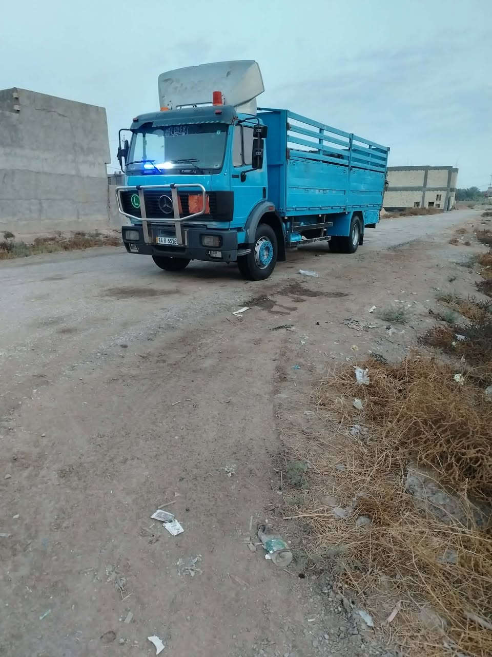 سلام عليكم سيارالبي للبيع كرواتي موديل 93 مكينه6  سنويه 28 رقم بصره طول سبعه اوربع   ***********
