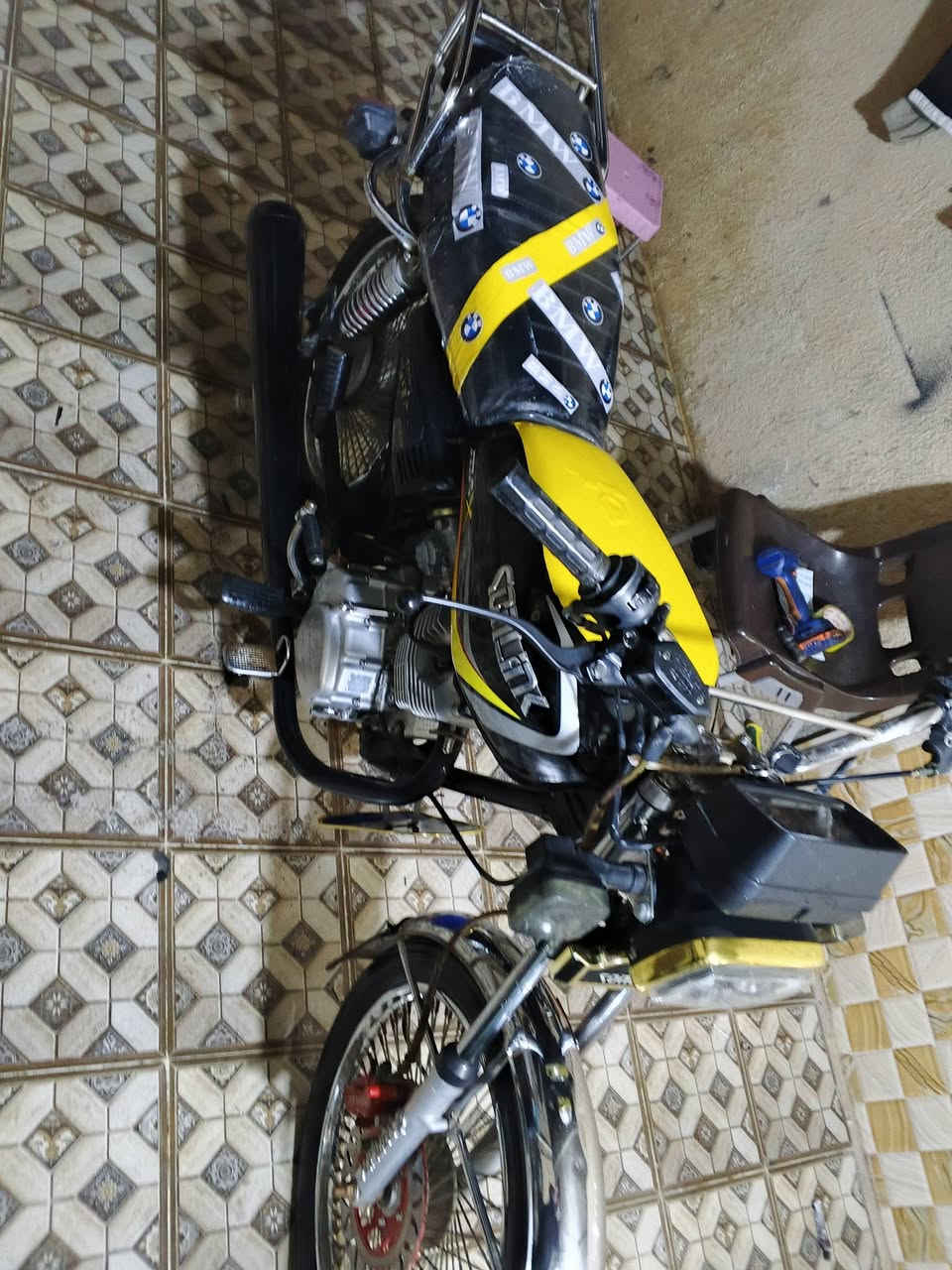 سلام عليكم دراجه تايكر موديل 23 كامله بدون نقص دراجه مكينه مكفوله تخم تاير وكامله سعره525وبيه مجال للشراي مكاني ديالى بلدروز رقم ***********
